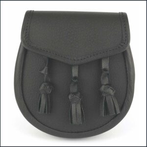 Plain Leather Day Sporran with Hand-Pleated Tassels